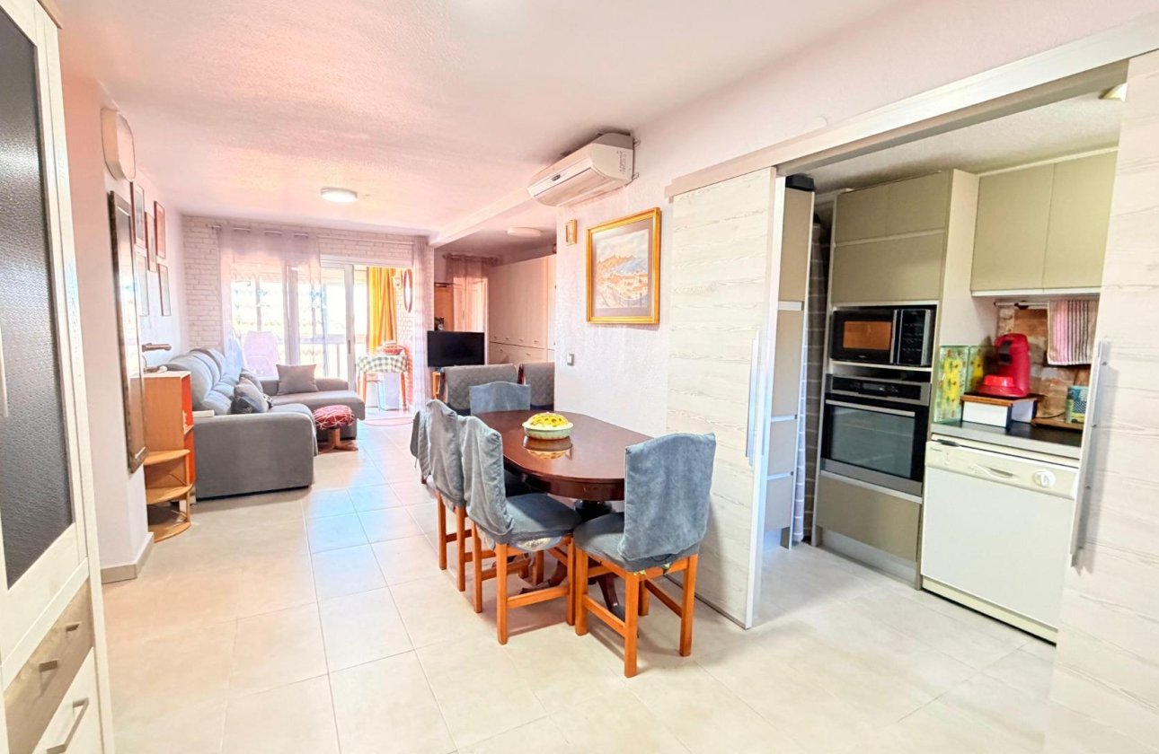 Herverkoop - Appartement -
Torrevieja - Playa De Los Naufragos