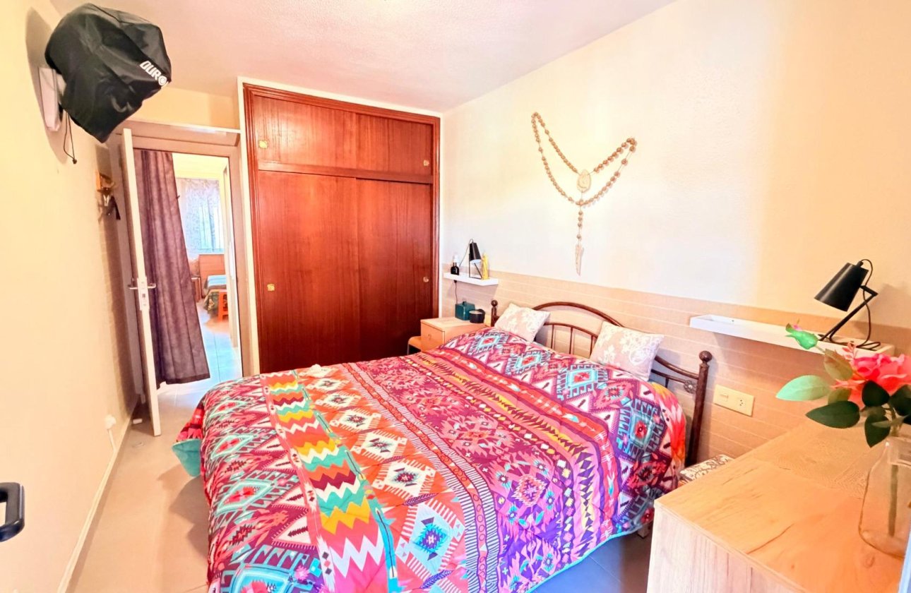 Herverkoop - Appartement -
Torrevieja - Playa De Los Naufragos