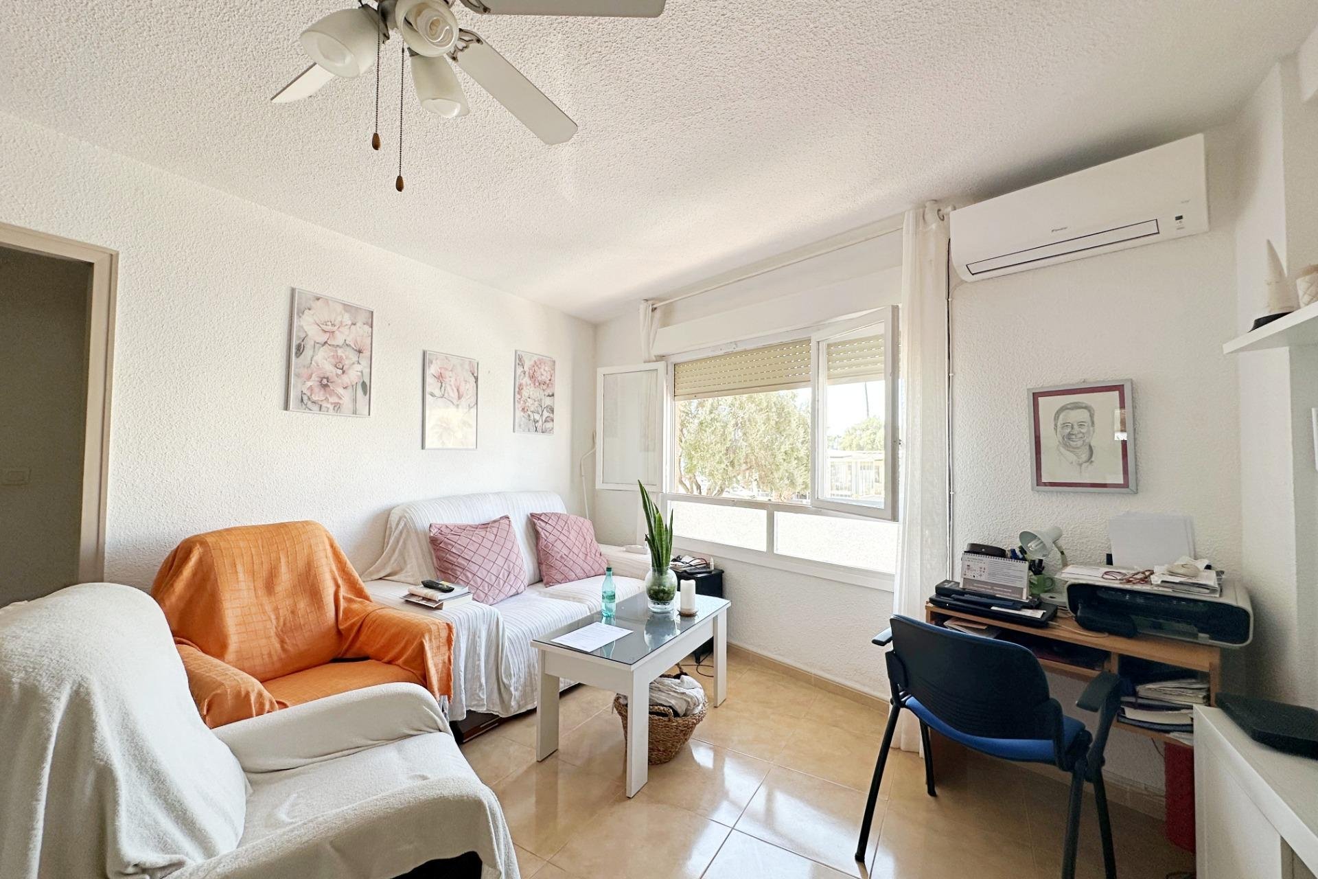 Herverkoop - Appartement -
Torrevieja - Playa De Los Naufragos