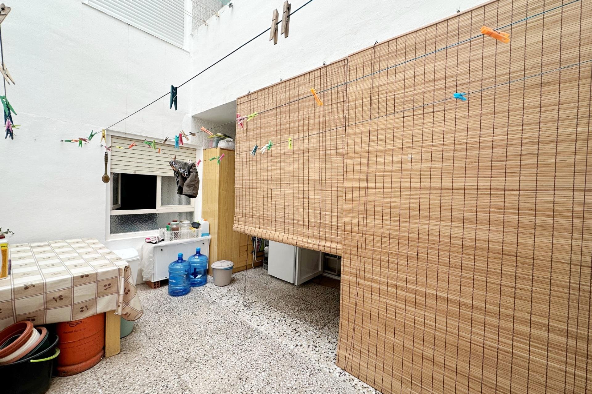 Herverkoop - Appartement -
Torrevieja - Playa De Los Naufragos