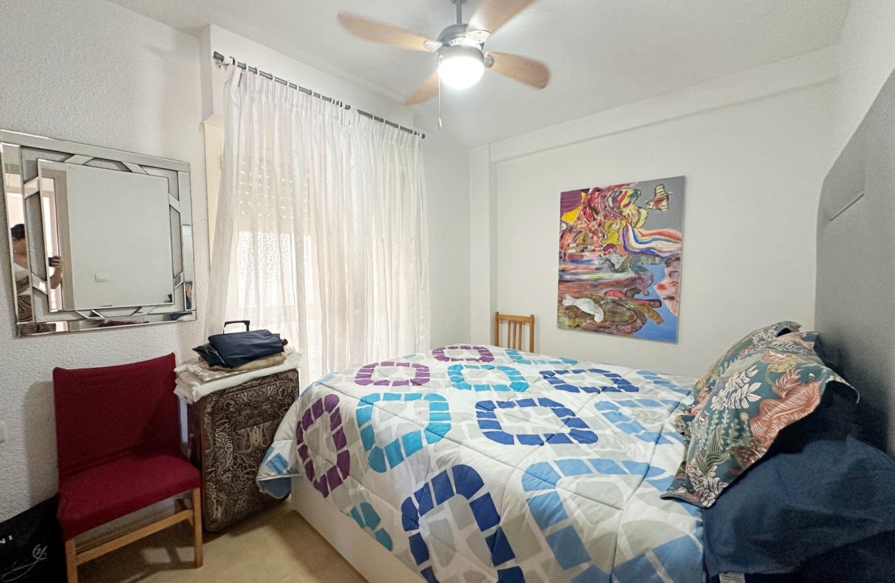 Herverkoop - Appartement -
Torrevieja - Playa De Los Naufragos