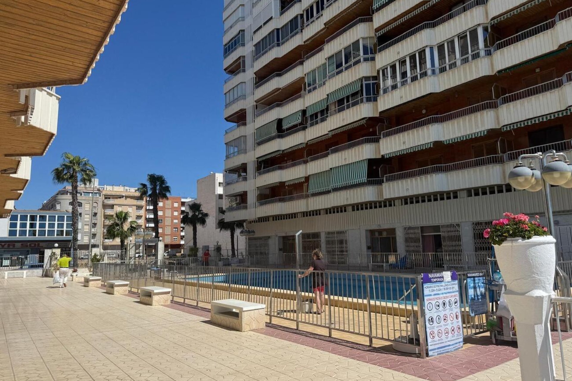 Herverkoop - Appartement -
Torrevieja - Playa del Acequión