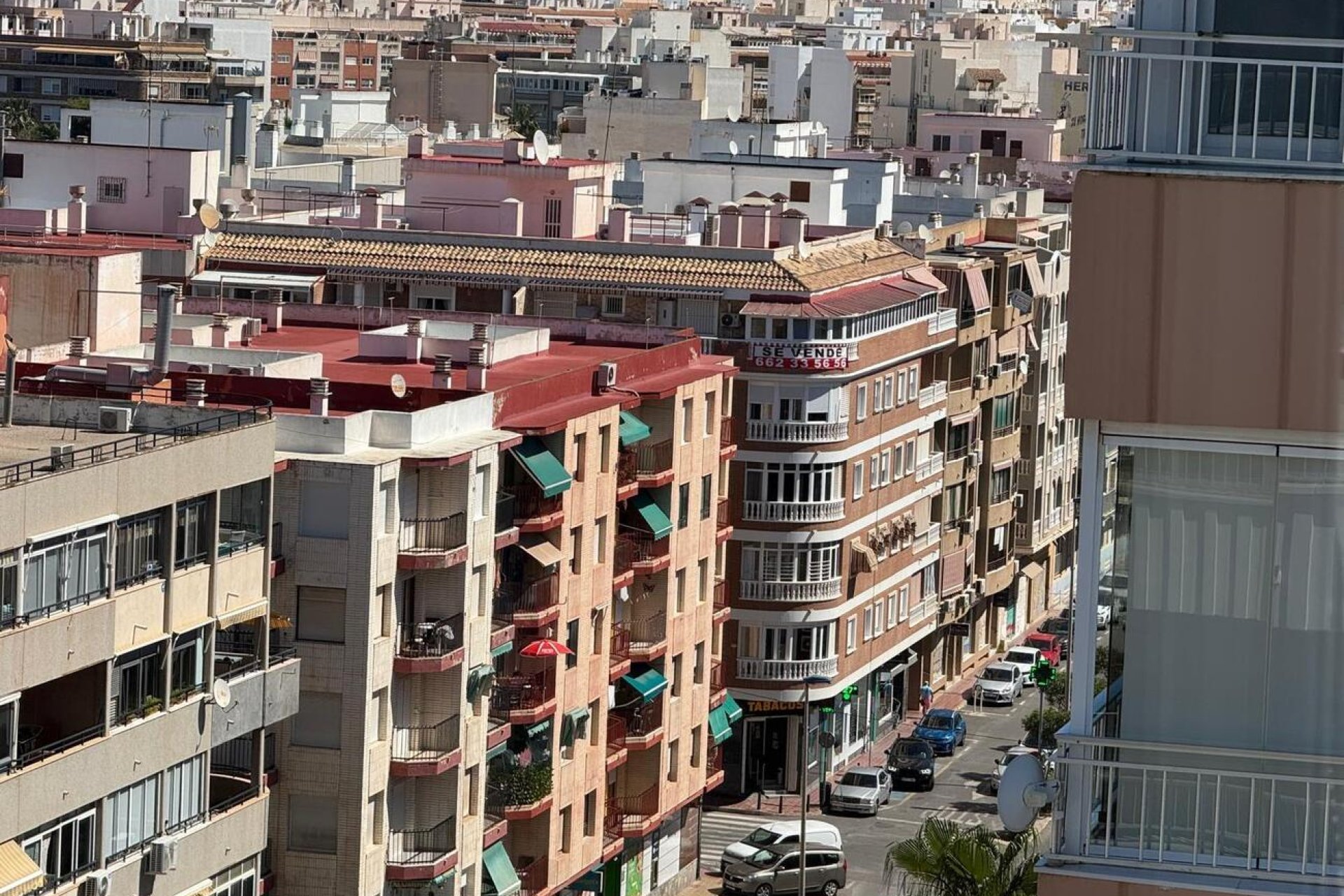 Herverkoop - Appartement -
Torrevieja - Playa del Acequión