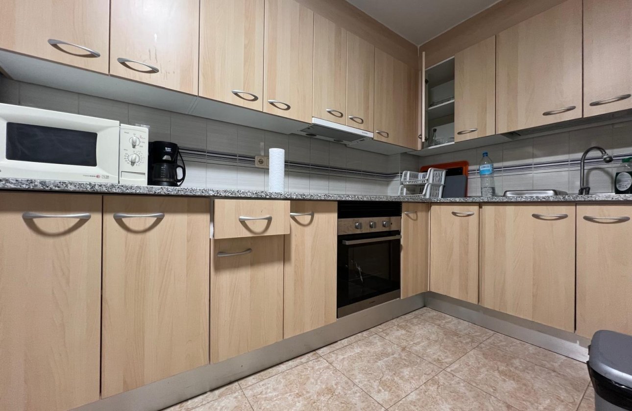 Herverkoop - Appartement -
Torrevieja - Playa del Cura