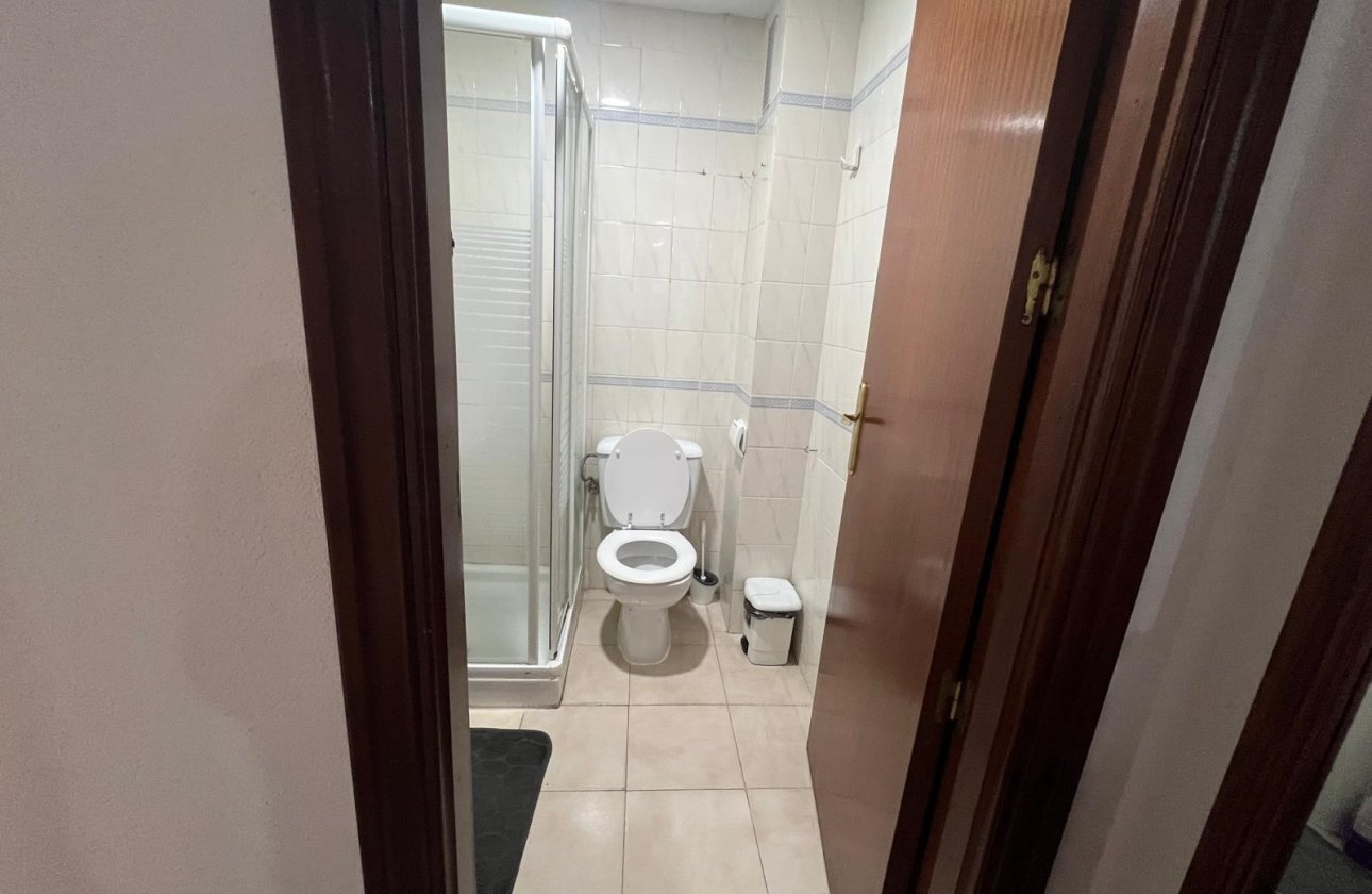 Herverkoop - Appartement -
Torrevieja - Playa del Cura