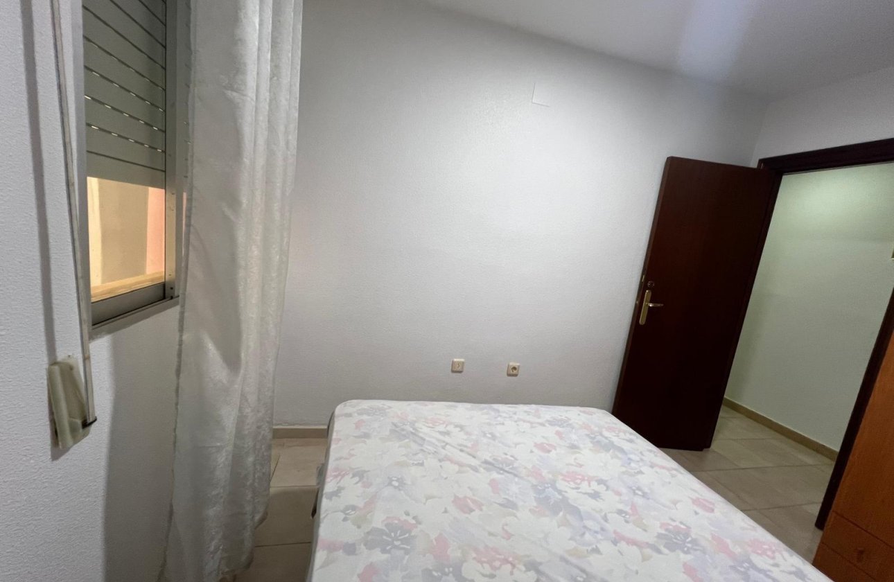 Herverkoop - Appartement -
Torrevieja - Playa del Cura