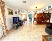Herverkoop - Appartement -
Torrevieja - Playa del Cura