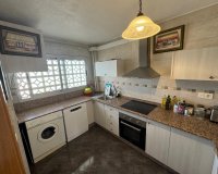 Herverkoop - Appartement -
Torrevieja - Playa del Cura