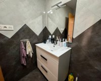 Herverkoop - Appartement -
Torrevieja - Playa del Cura