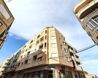 Herverkoop - Appartement -
Torrevieja - Playa del Cura