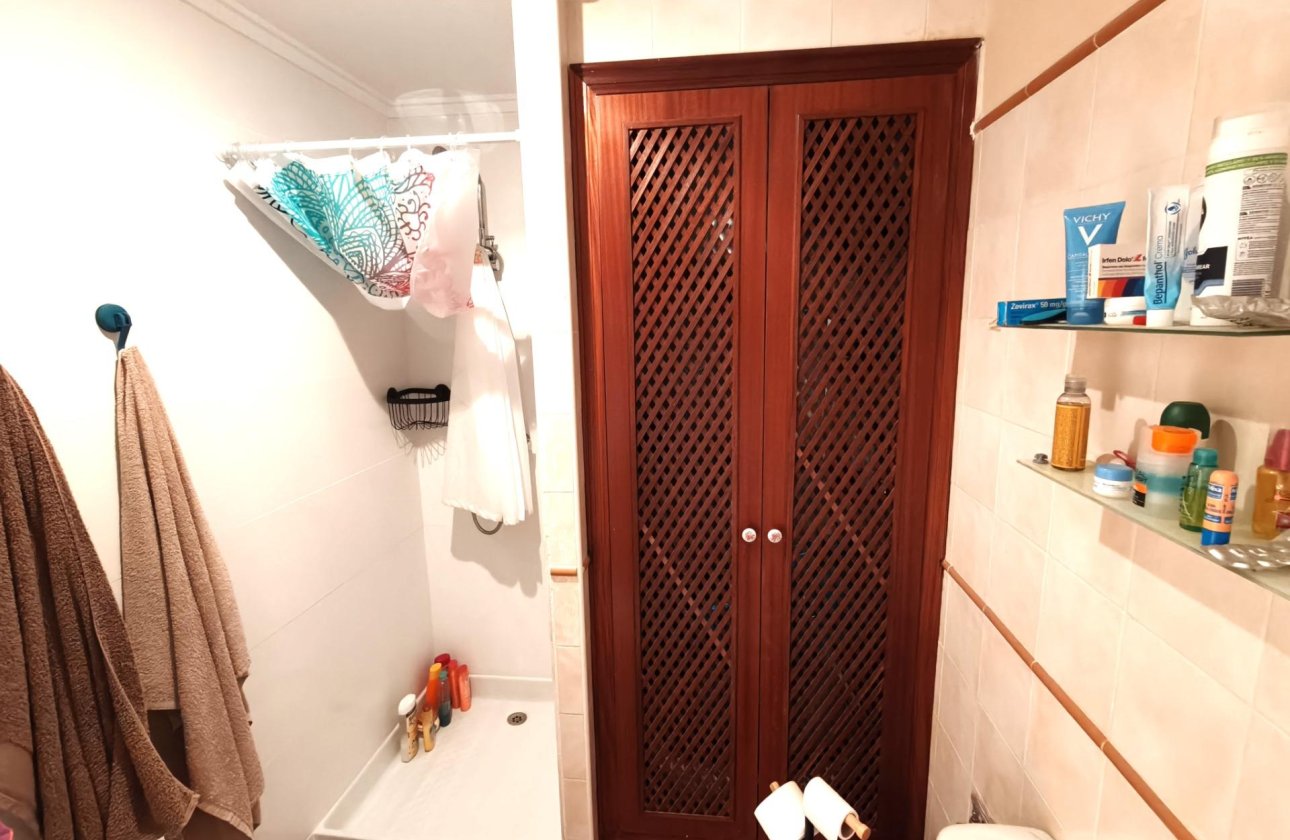 Herverkoop - Appartement -
Torrevieja - Playa del Cura