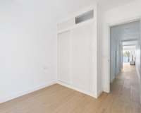 Herverkoop - Appartement -
Torrevieja - Playa del Cura