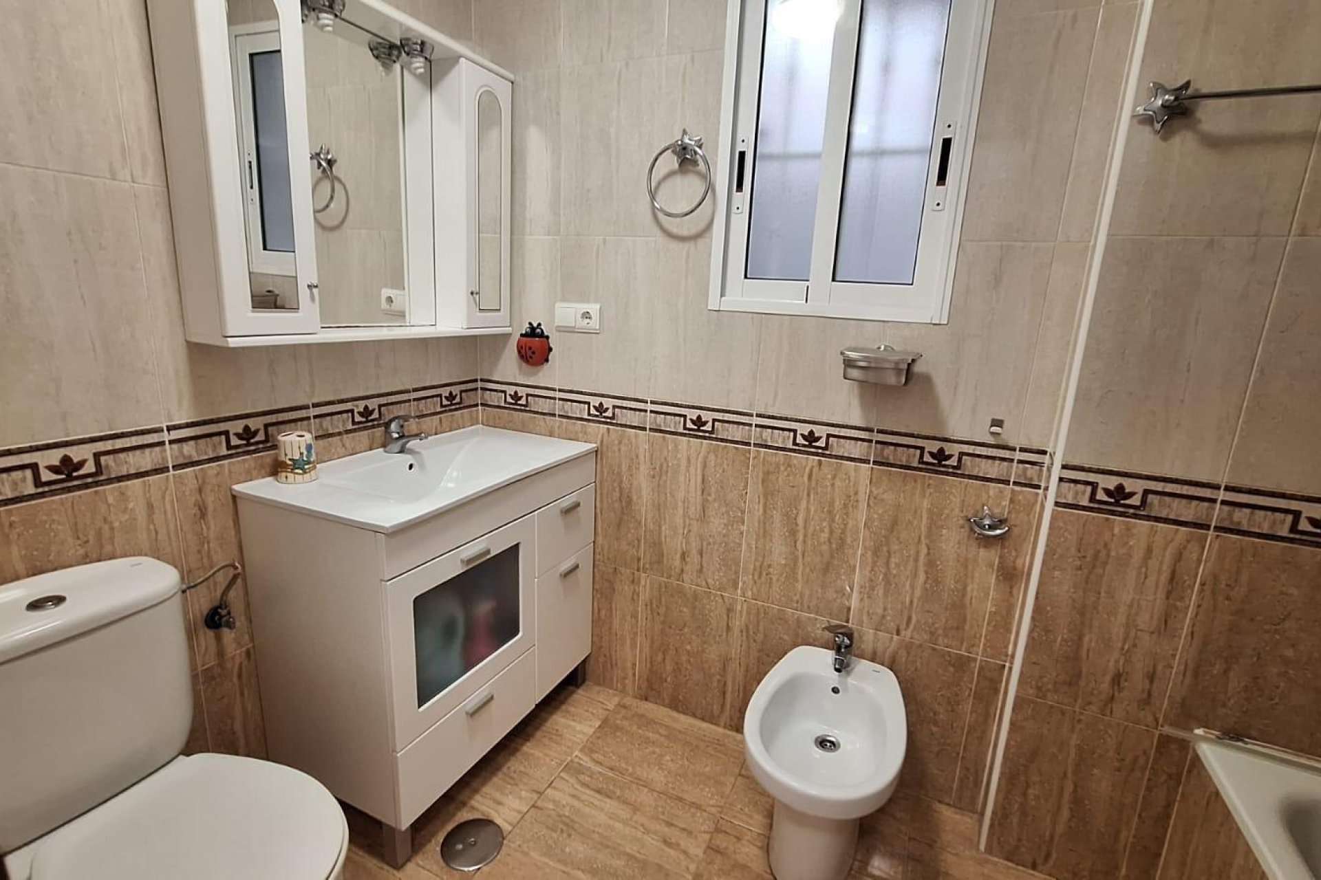 Herverkoop - Appartement -
Torrevieja - Playa del Cura