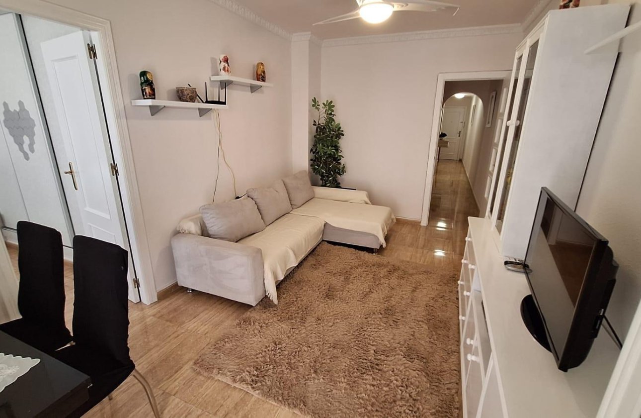 Herverkoop - Appartement -
Torrevieja - Playa del Cura