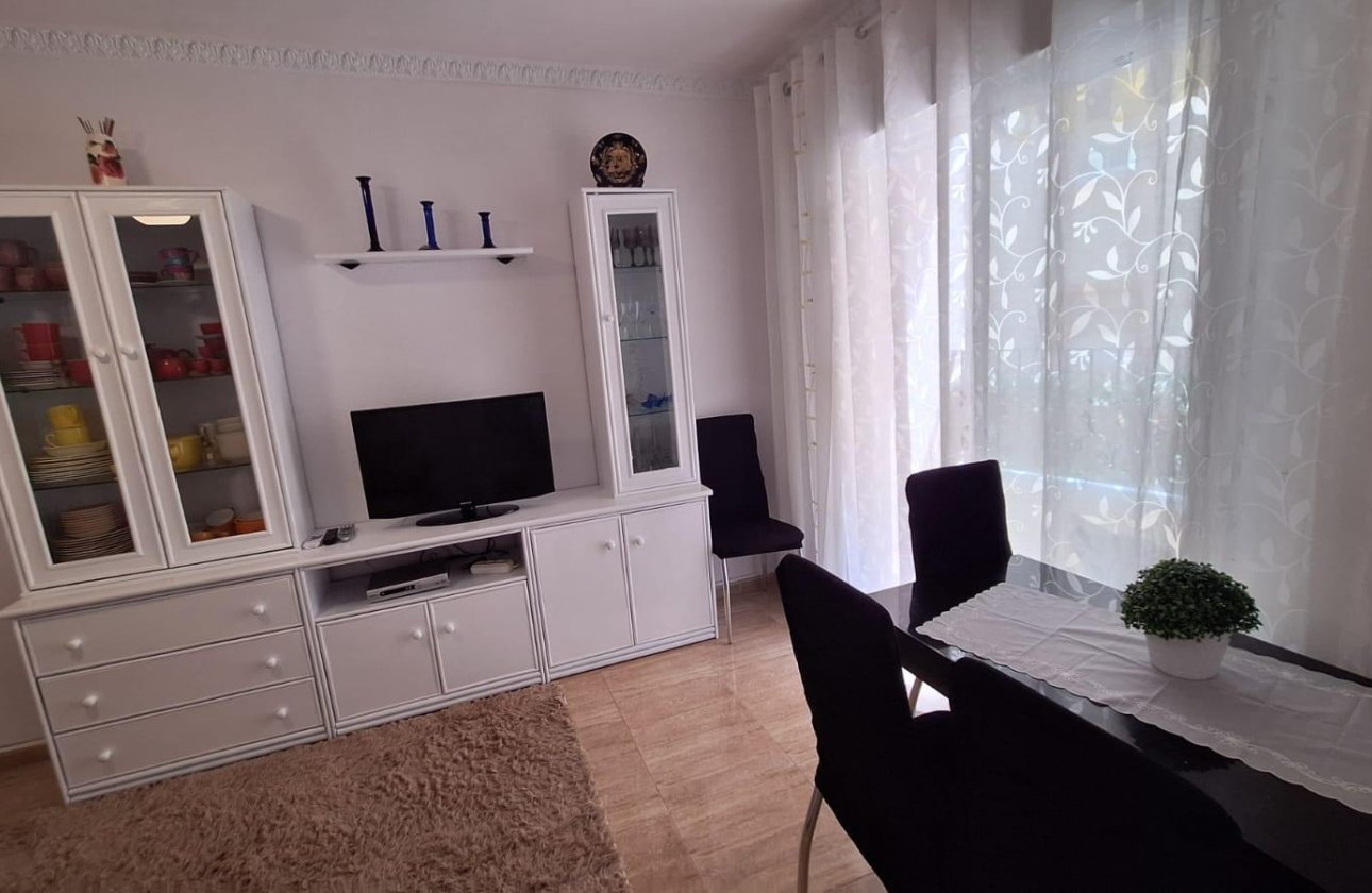 Herverkoop - Appartement -
Torrevieja - Playa del Cura