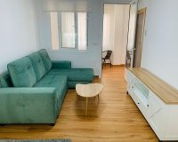 Herverkoop - Appartement -
Torrevieja - Playa del Cura