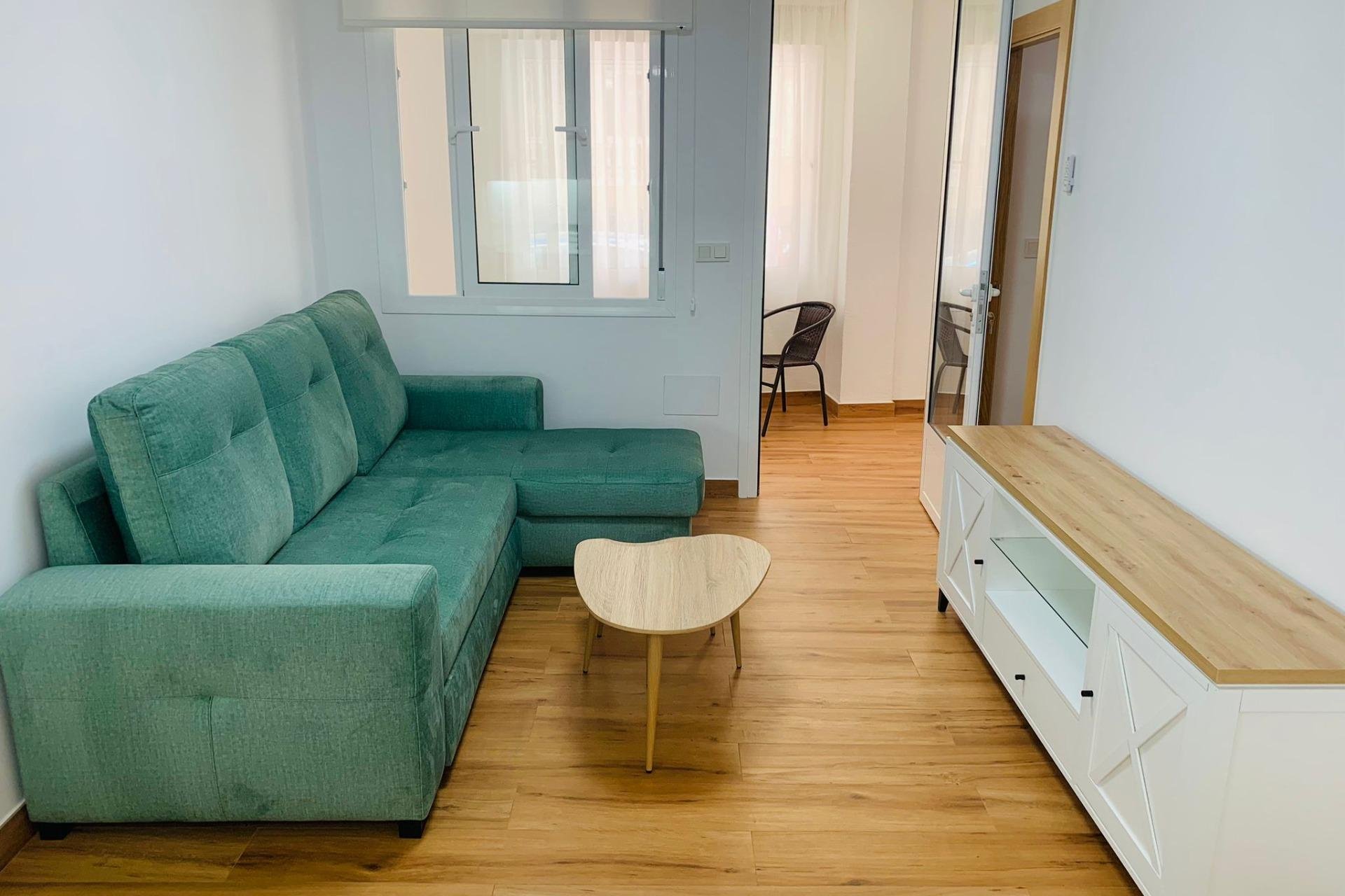 Herverkoop - Appartement -
Torrevieja - Playa del Cura