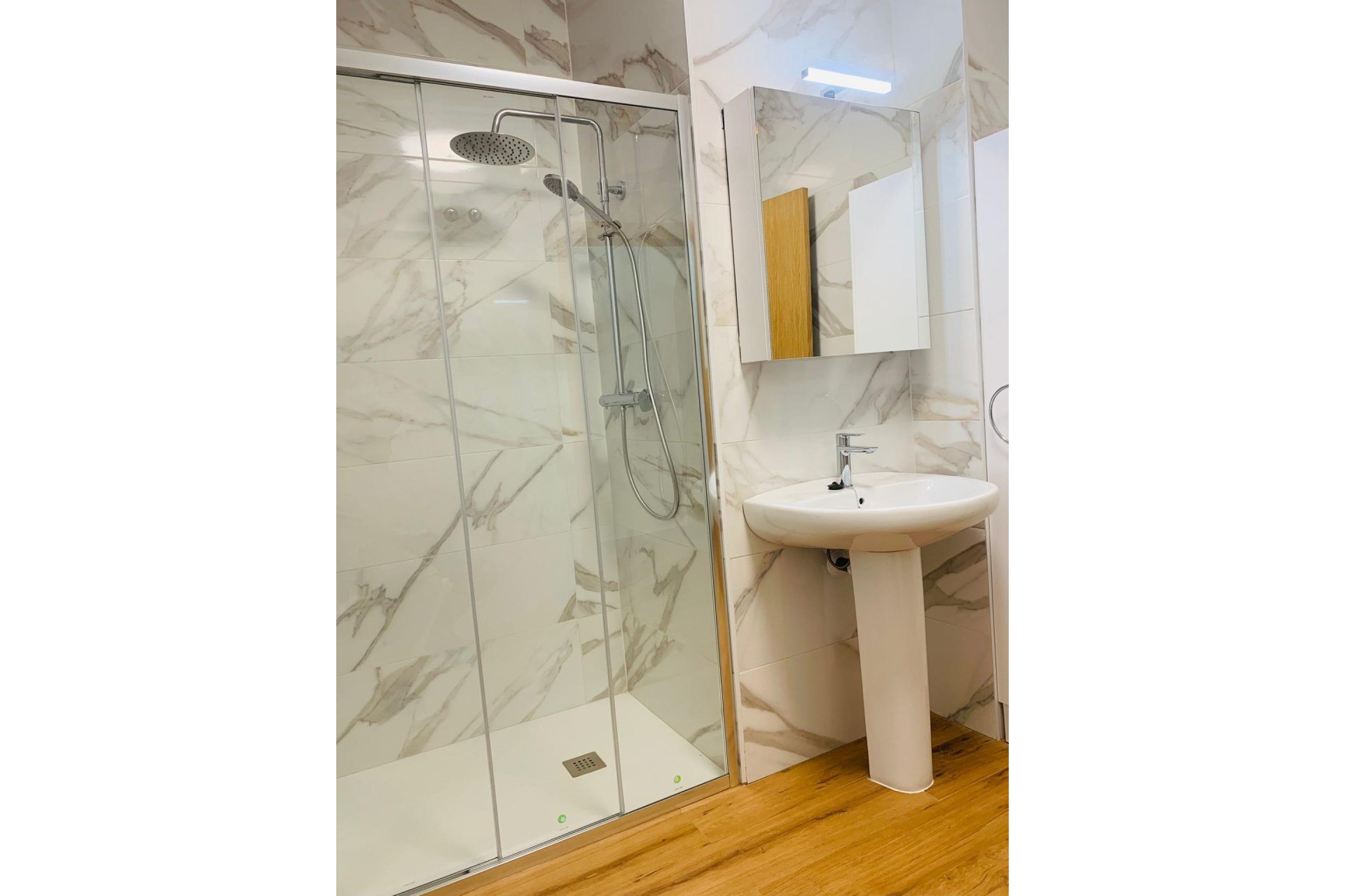 Herverkoop - Appartement -
Torrevieja - Playa del Cura