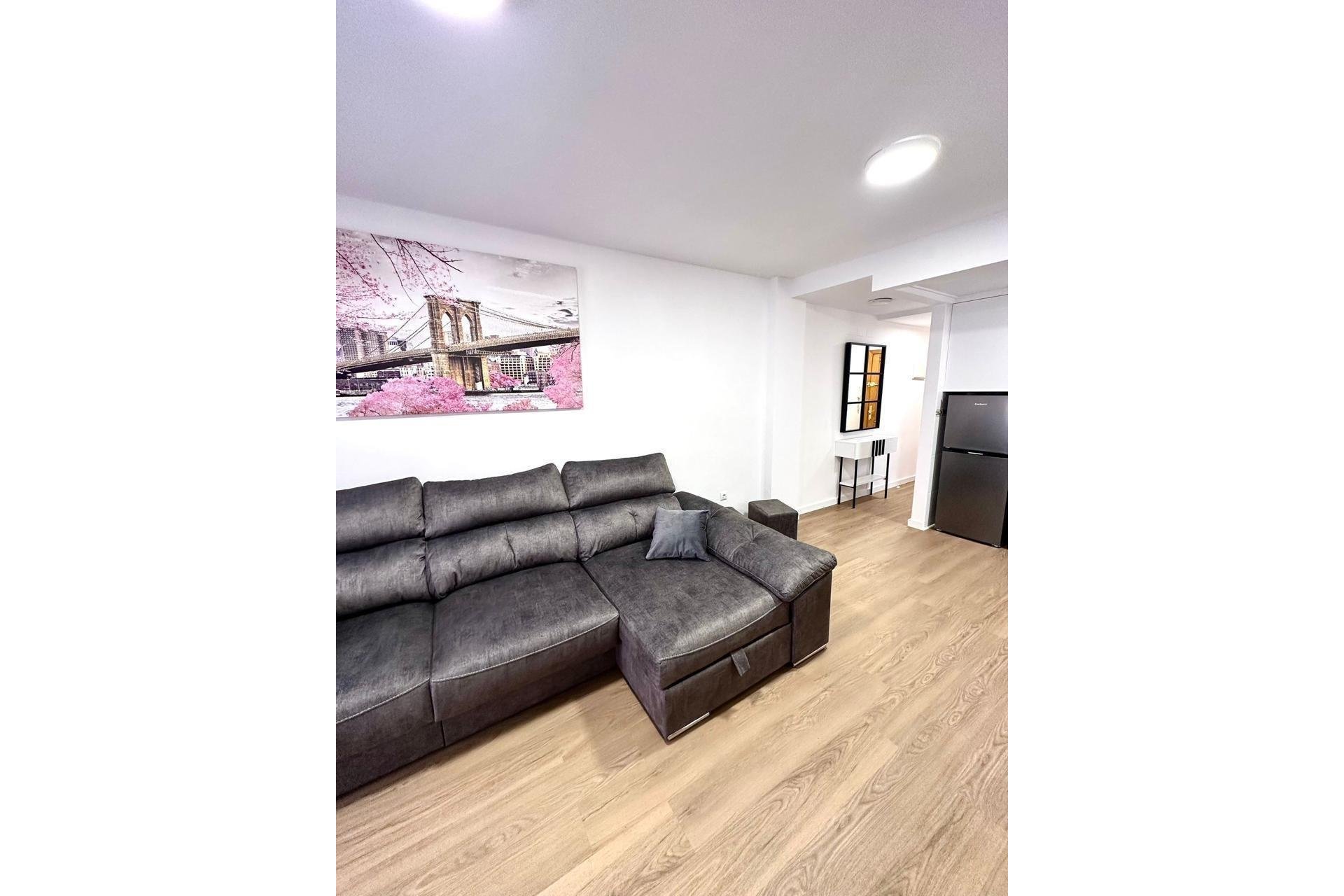 Herverkoop - Appartement -
Torrevieja - Playa del Cura