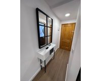 Herverkoop - Appartement -
Torrevieja - Playa del Cura