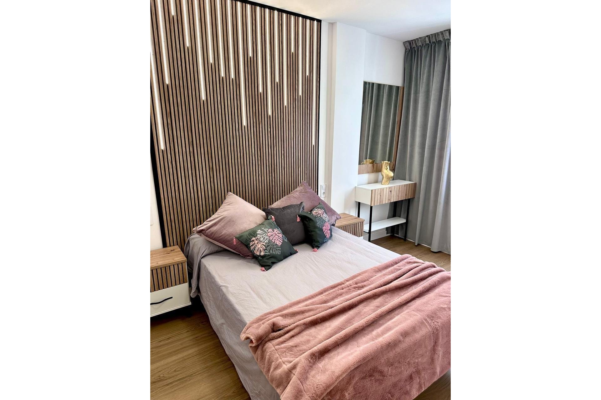 Herverkoop - Appartement -
Torrevieja - Playa del Cura