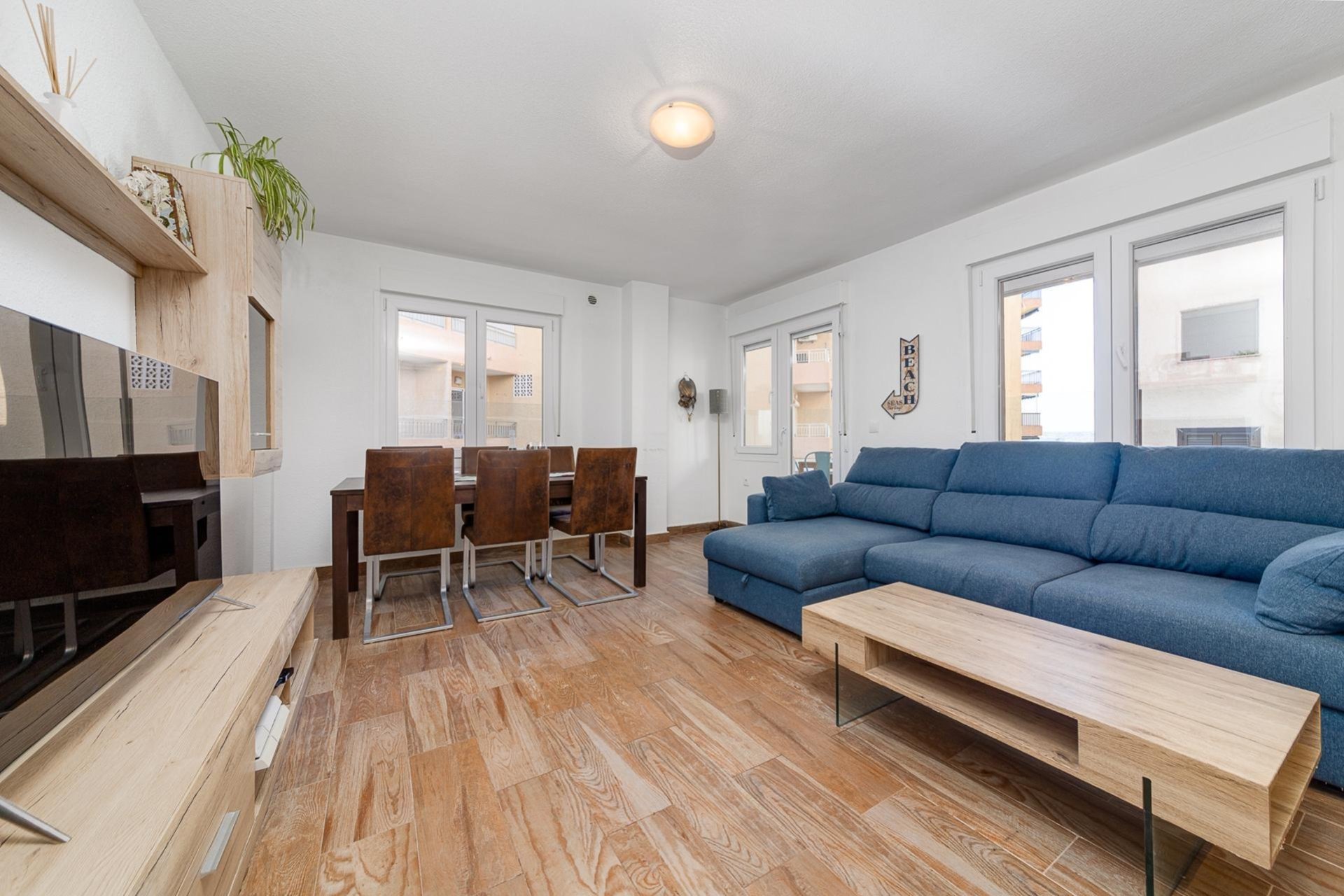 Herverkoop - Appartement -
Torrevieja - Playa del Cura