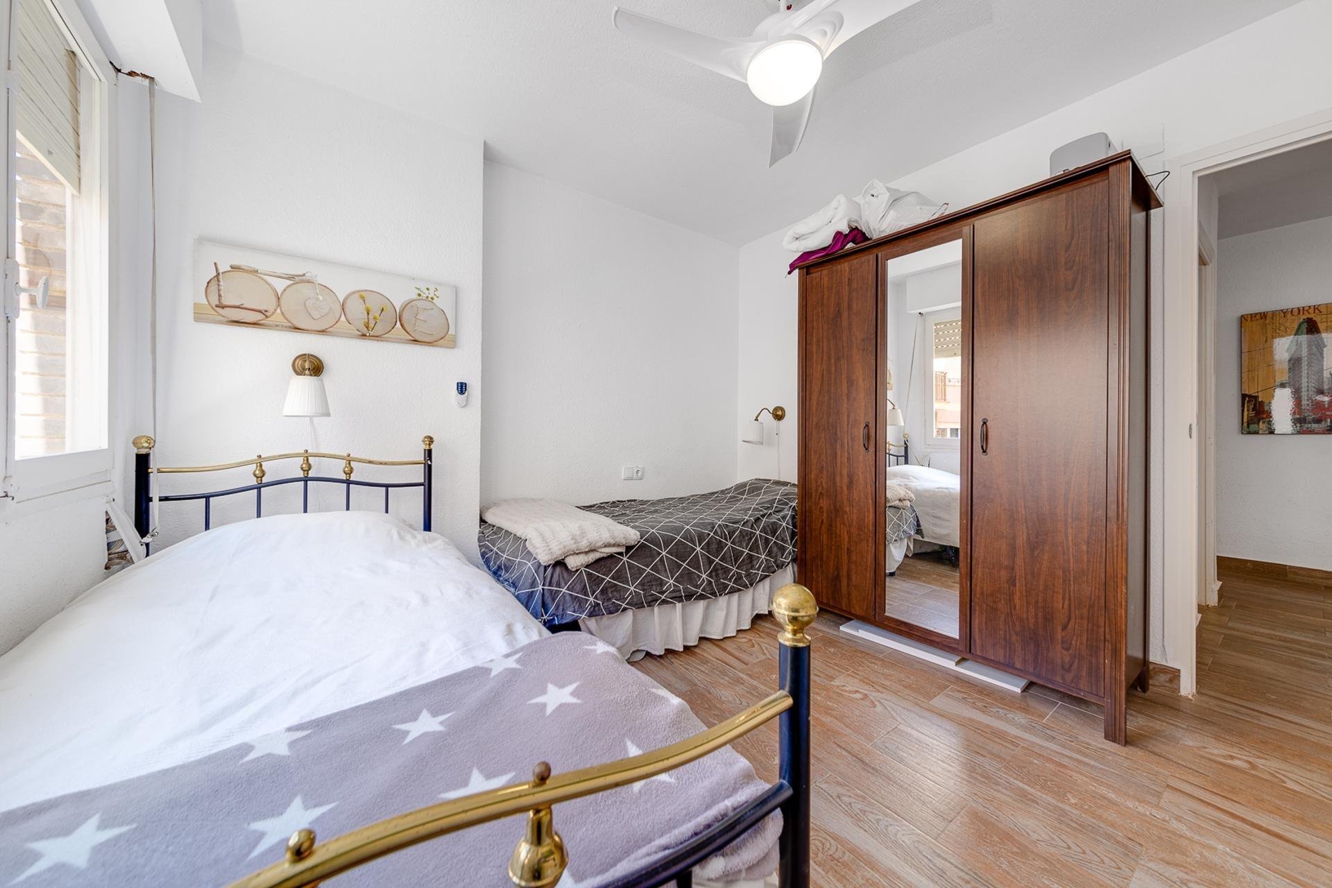 Herverkoop - Appartement -
Torrevieja - Playa del Cura