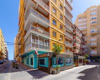 Herverkoop - Appartement -
Torrevieja - Playa del Cura