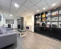 Herverkoop - Appartement -
Torrevieja - Playa del Cura