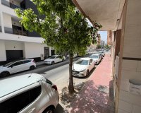 Herverkoop - Appartement -
Torrevieja - Playa del Cura