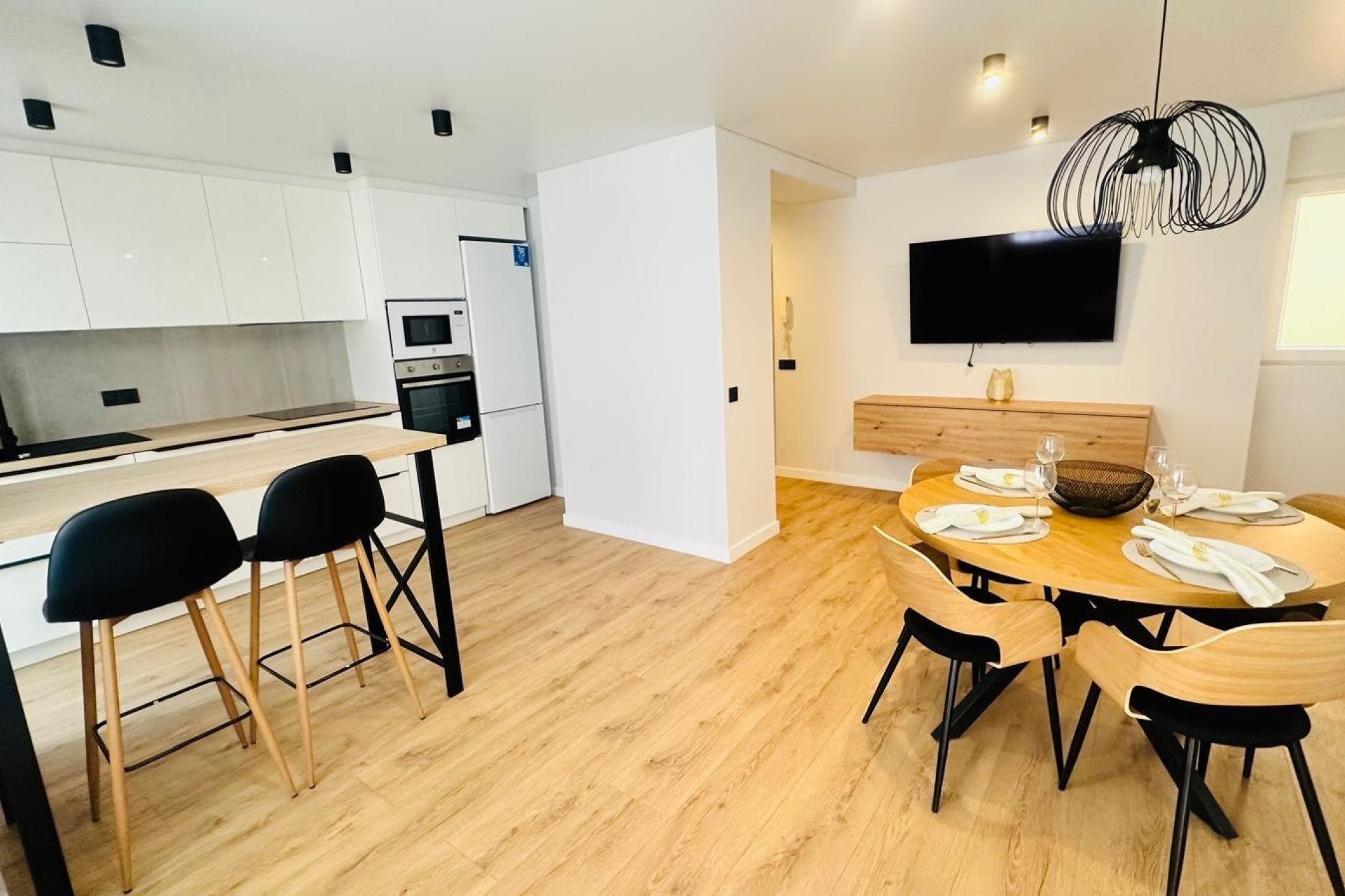 Herverkoop - Appartement -
Torrevieja - Playa del Cura