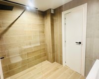 Herverkoop - Appartement -
Torrevieja - Playa del Cura