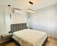 Herverkoop - Appartement -
Torrevieja - Playa del Cura