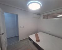 Herverkoop - Appartement -
Torrevieja - Playa del Cura