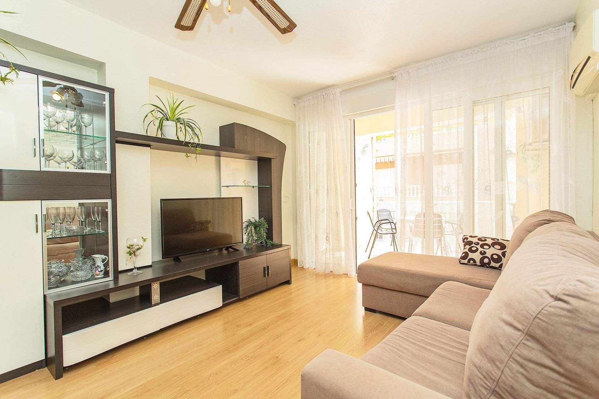 Herverkoop - Appartement -
Torrevieja - Playa del Cura