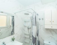 Herverkoop - Appartement -
Torrevieja - Playa del Cura