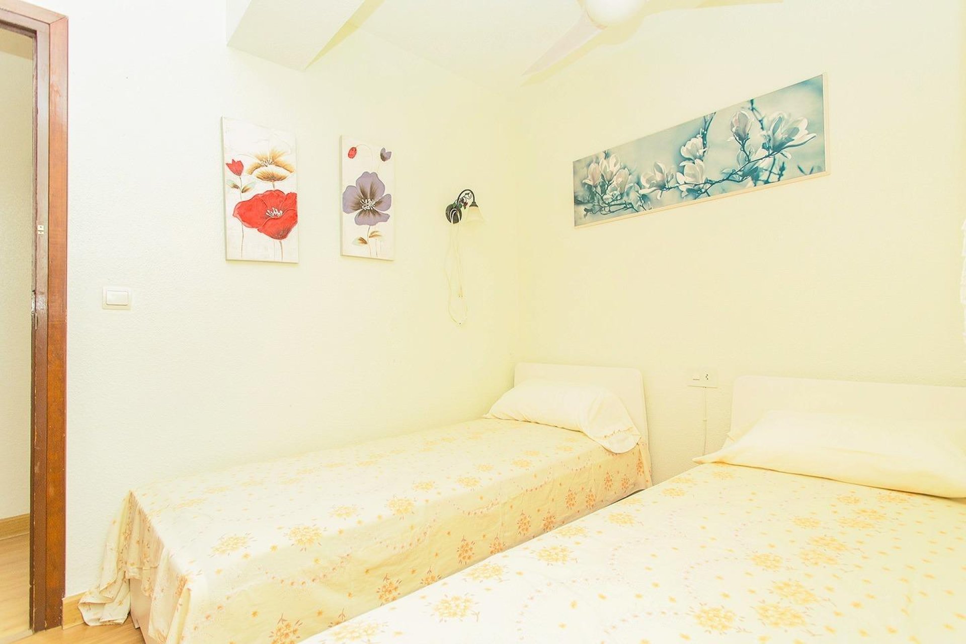 Herverkoop - Appartement -
Torrevieja - Playa del Cura