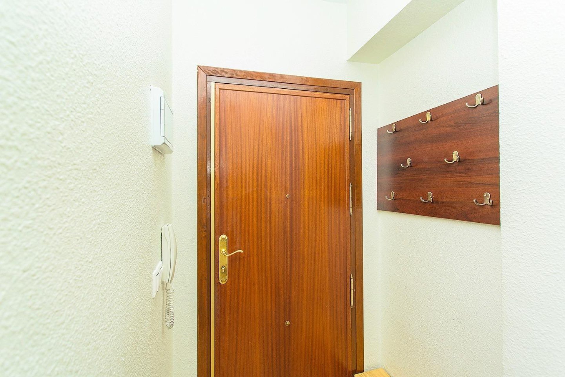 Herverkoop - Appartement -
Torrevieja - Playa del Cura