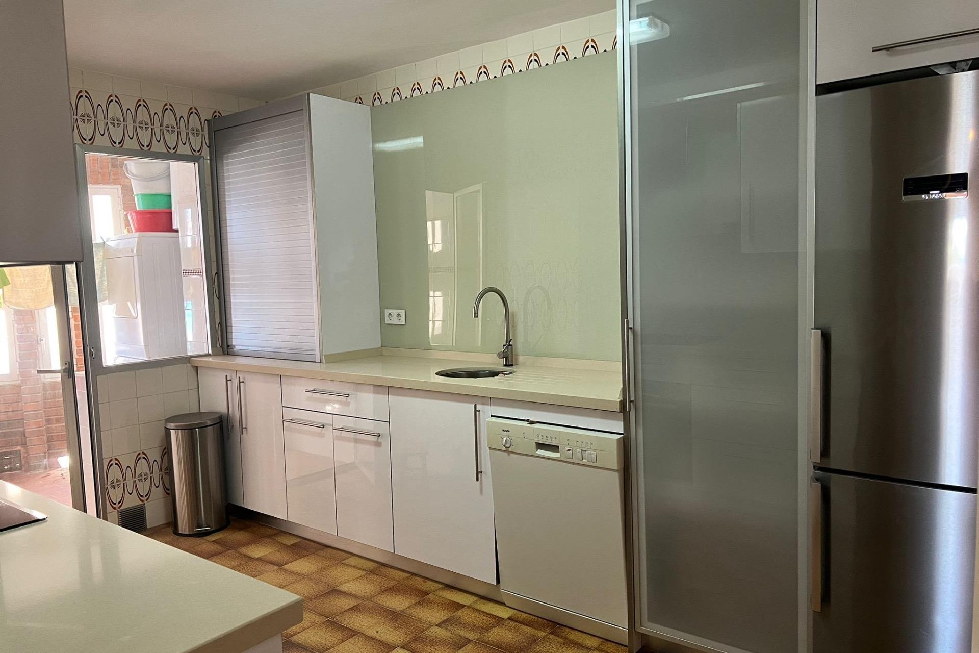 Herverkoop - Appartement -
Torrevieja - Playa del Cura