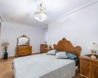 Herverkoop - Appartement -
Torrevieja - Playa del Cura