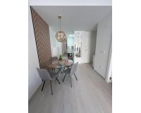 Herverkoop - Appartement -
Torrevieja - Playa del Cura