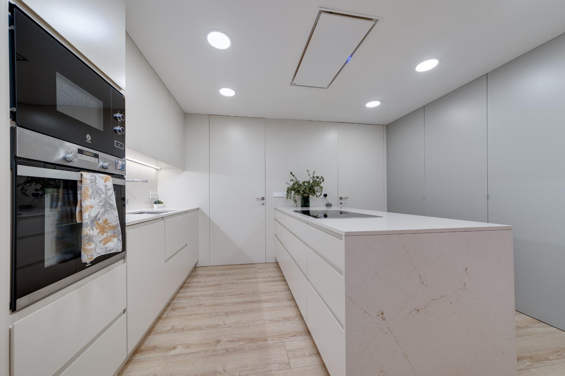 Herverkoop - Appartement -
Torrevieja - Playa del Cura