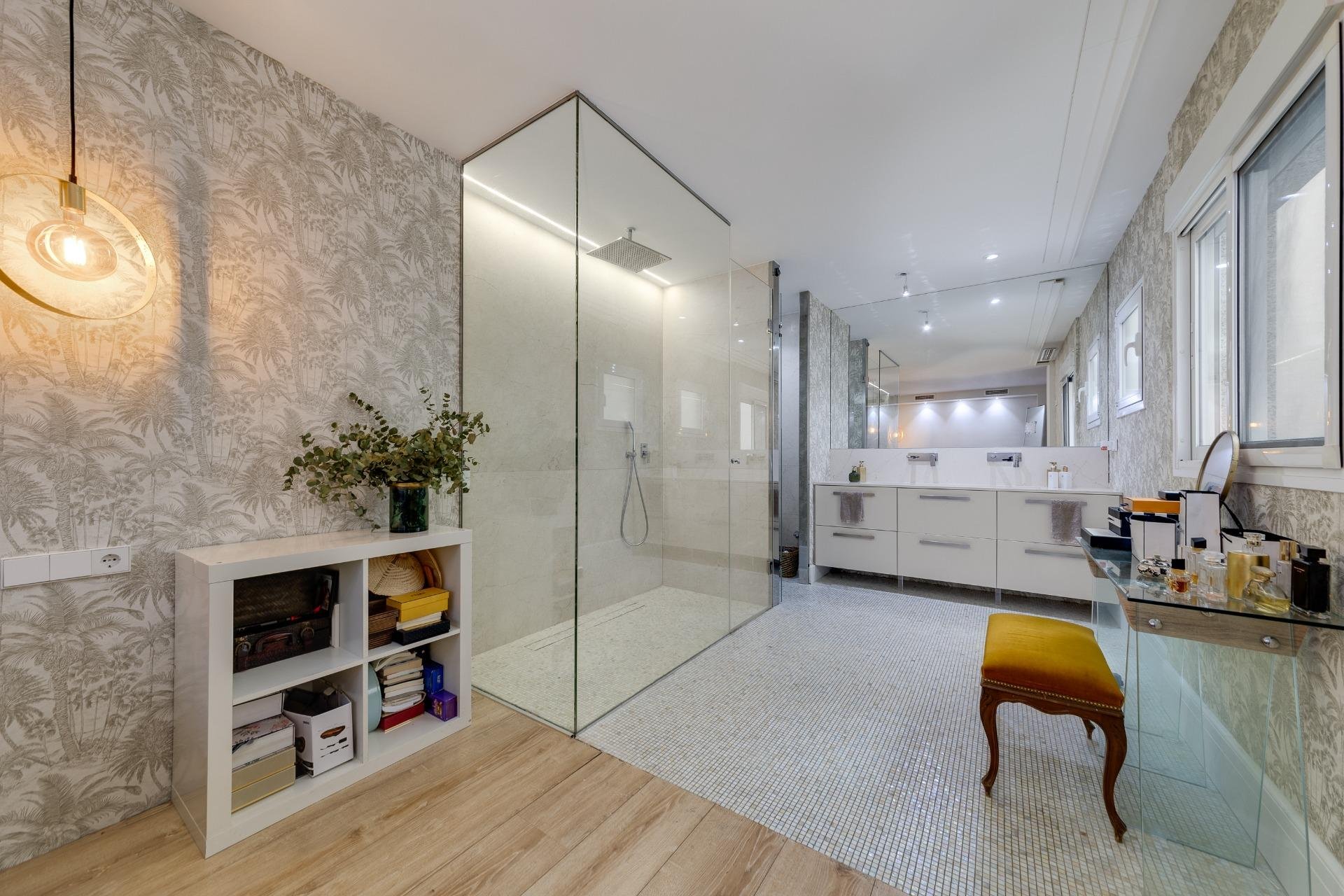 Herverkoop - Appartement -
Torrevieja - Playa del Cura