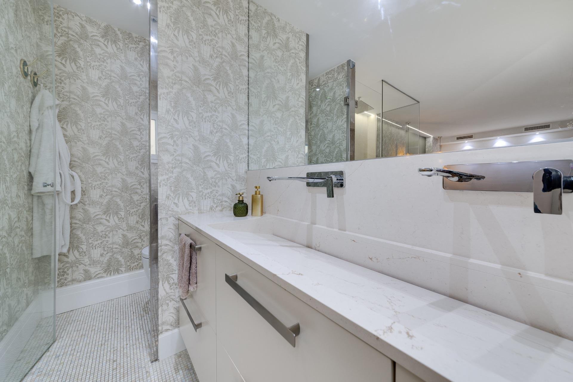 Herverkoop - Appartement -
Torrevieja - Playa del Cura