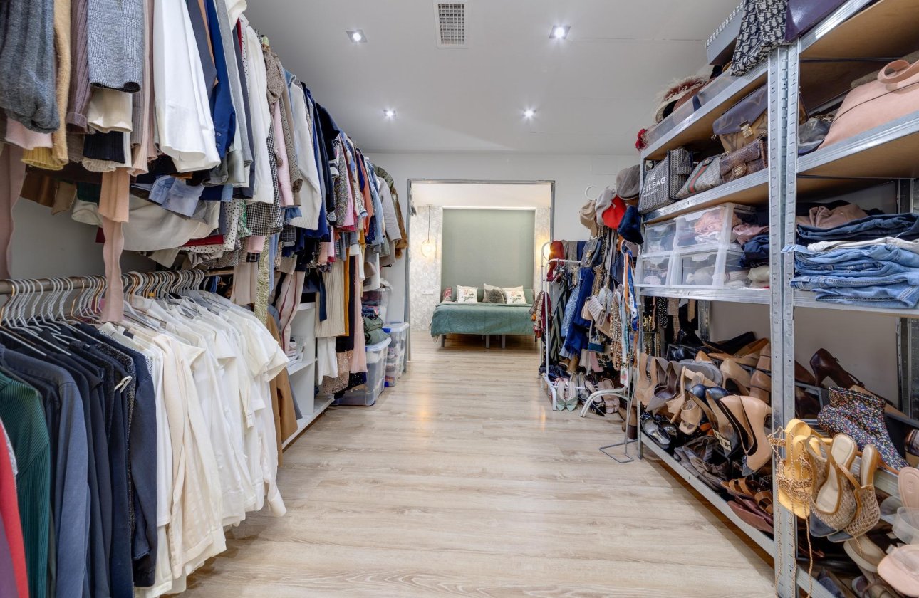 Herverkoop - Appartement -
Torrevieja - Playa del Cura