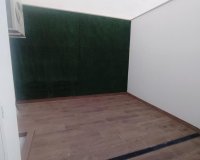 Herverkoop - Appartement -
Torrevieja - Playa del Cura