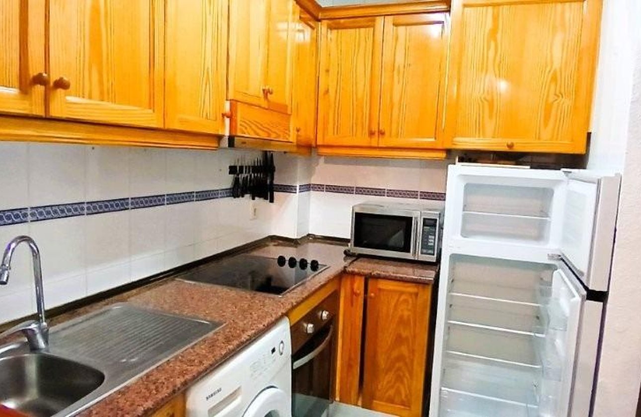 Herverkoop - Appartement -
Torrevieja - Playa del Cura