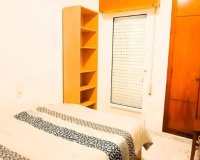 Herverkoop - Appartement -
Torrevieja - Playa del Cura