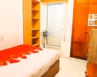 Herverkoop - Appartement -
Torrevieja - Playa del Cura