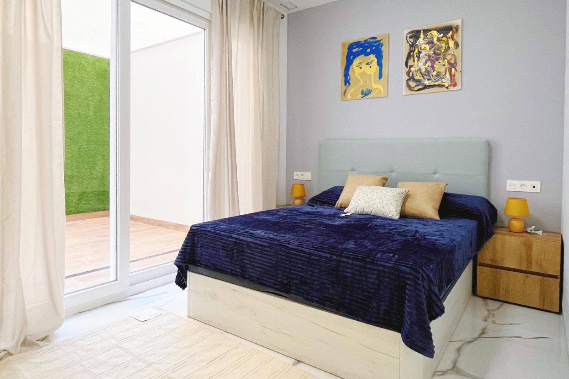 Herverkoop - Appartement -
Torrevieja - Playa del Cura